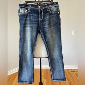 Rock Revival women's 29 Delara mid rise curvy crop festival denim tabbed pockets